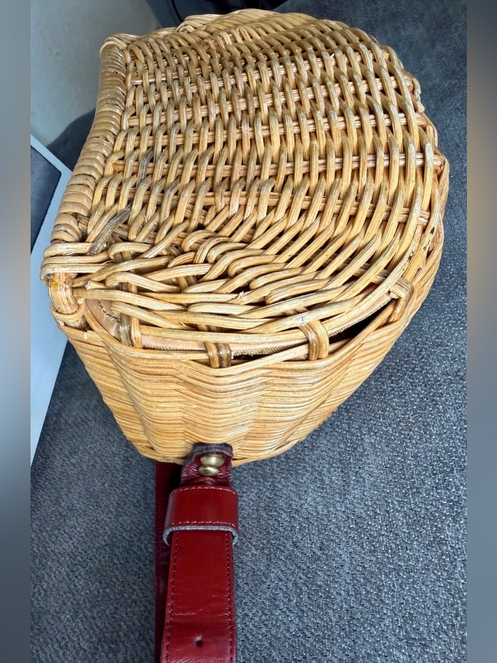 Vintage Etienne Aigner handwoven wicker fishing creel handbag - Picture 10 of 15